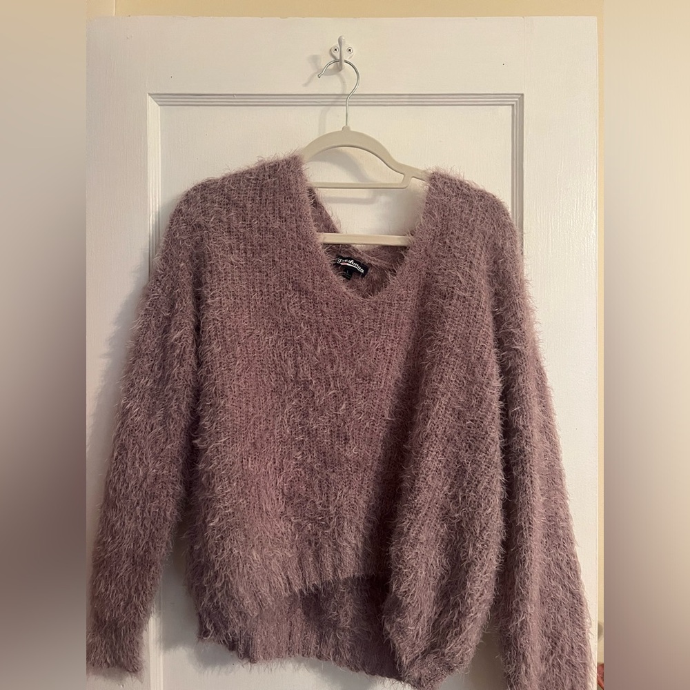 FRESHMAN SWEATER